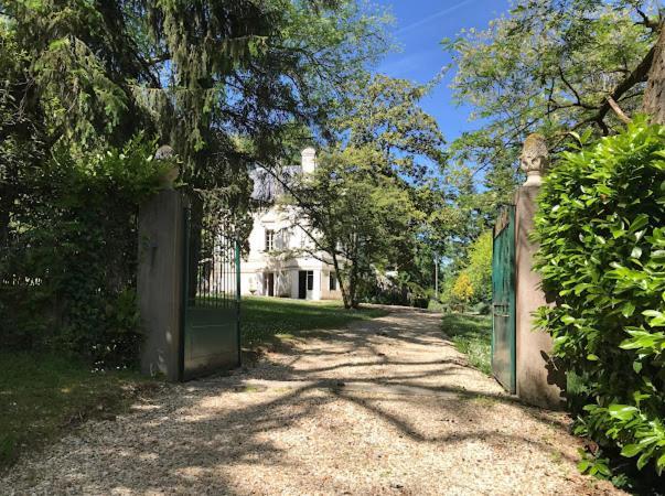Chateau La Palue Coutras Exterior foto